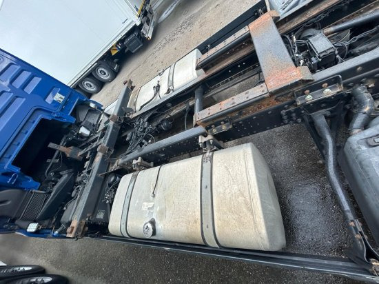 MAN TGX 26.440 XLX 6x2 Liftachse, Euro 6, Motorschaden, engine damage! - Camião transportador de contêineres/ Caixa móvel: foto 5 MAN TGX 26.440 XLX 6x2 Liftachse, Euro 6, Motorschaden, engine damage! - Camião transportador de contêineres/ Caixa móvel: foto 5