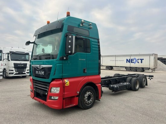 MAN TGX 26.500 XXL, 6x2, Jumbo, Liftachse, Intarder, Euro6, Full-Air - Camião chassi: foto 1 MAN TGX 26.500 XXL, 6x2, Jumbo, Liftachse, Intarder, Euro6, Full-Air - Camião chassi: foto 1