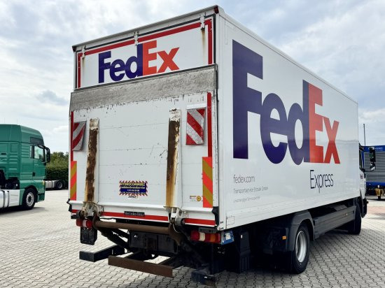 Mercedes-Benz Atego 1524 Koffer mit Hebebühne - Camião furgão: foto 4 Mercedes-Benz Atego 1524 Koffer mit Hebebühne - Camião furgão: foto 4