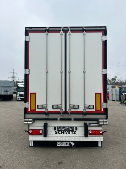 Schmitz SCB S3 24LKühlauflieger, ThermoKing SLXi 300 ,Doppelstock, Liftachse, Blumenbreite - Semi-reboque isotérmico: foto 3 Schmitz SCB S3 24LKühlauflieger, ThermoKing SLXi 300 ,Doppelstock, Liftachse, Blumenbreite - Semi-reboque isotérmico: foto 3