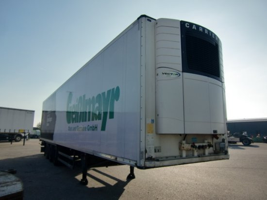 Schmitz SKO 24 Kühlauflieger, Carrier Vector 1550 Liftachse - Semi-reboque isotérmico: foto 2 Schmitz SKO 24 Kühlauflieger, Carrier Vector 1550 Liftachse - Semi-reboque isotérmico: foto 2