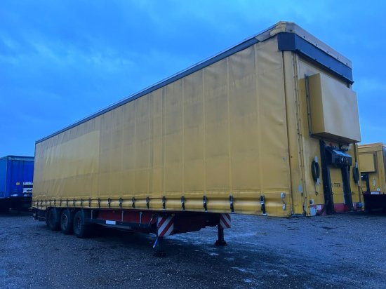 Schwarzmüller ,Fahrzeugtransporter, Mulde + Hubdach, Edscha-Verdeck, Auffahrtsrampen - Semi-reboque de lona: foto 3 Schwarzmüller ,Fahrzeugtransporter, Mulde + Hubdach, Edscha-Verdeck, Auffahrtsrampen - Semi-reboque de lona: foto 3