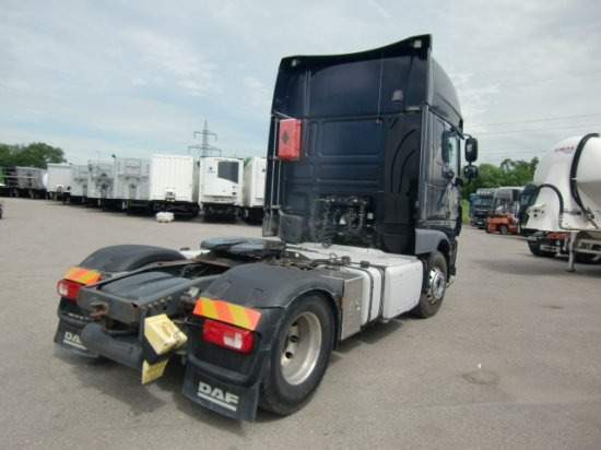 DAF XF 460 SSC, Automatik, EURO6, Standklima Kipphydraulik - Tractor: foto 4 DAF XF 460 SSC, Automatik, EURO6, Standklima Kipphydraulik - Tractor: foto 4