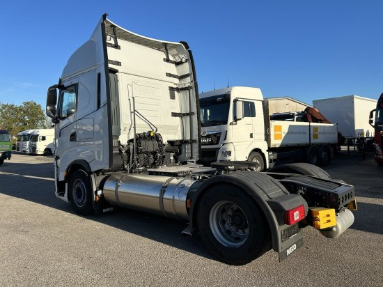 Iveco Stralis 460 Gas, 2 LNG-Tanks, Retarder, Leder - Tractor: foto 4 Iveco Stralis 460 Gas, 2 LNG-Tanks, Retarder, Leder - Tractor: foto 4