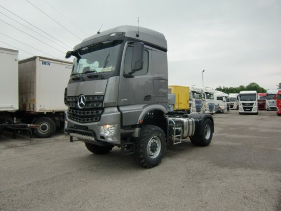 Mercedes-Benz Arocs 1851 EURO6 Agromover Hochdach - Tractor: foto 1 Mercedes-Benz Arocs 1851 EURO6 Agromover Hochdach - Tractor: foto 1