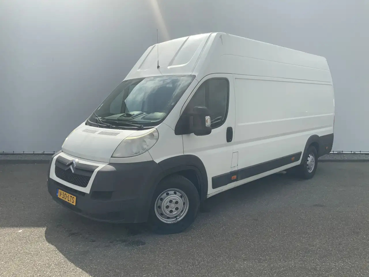 Citroen Jumper 35 2.2 HDI L4H3 Maxi (motor lampje brand !!) Airco - Furgão: foto 1 Citroen Jumper 35 2.2 HDI L4H3 Maxi (motor lampje brand !!) Airco - Furgão: foto 1