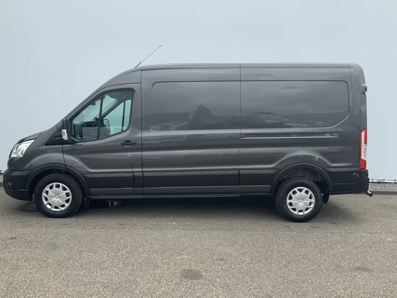 Ford Transit 350 2.0 TDCI L3H2 EXPORT !! Koel vries Automaat Tr - Furgão: foto 3 Ford Transit 350 2.0 TDCI L3H2 EXPORT !! Koel vries Automaat Tr - Furgão: foto 3