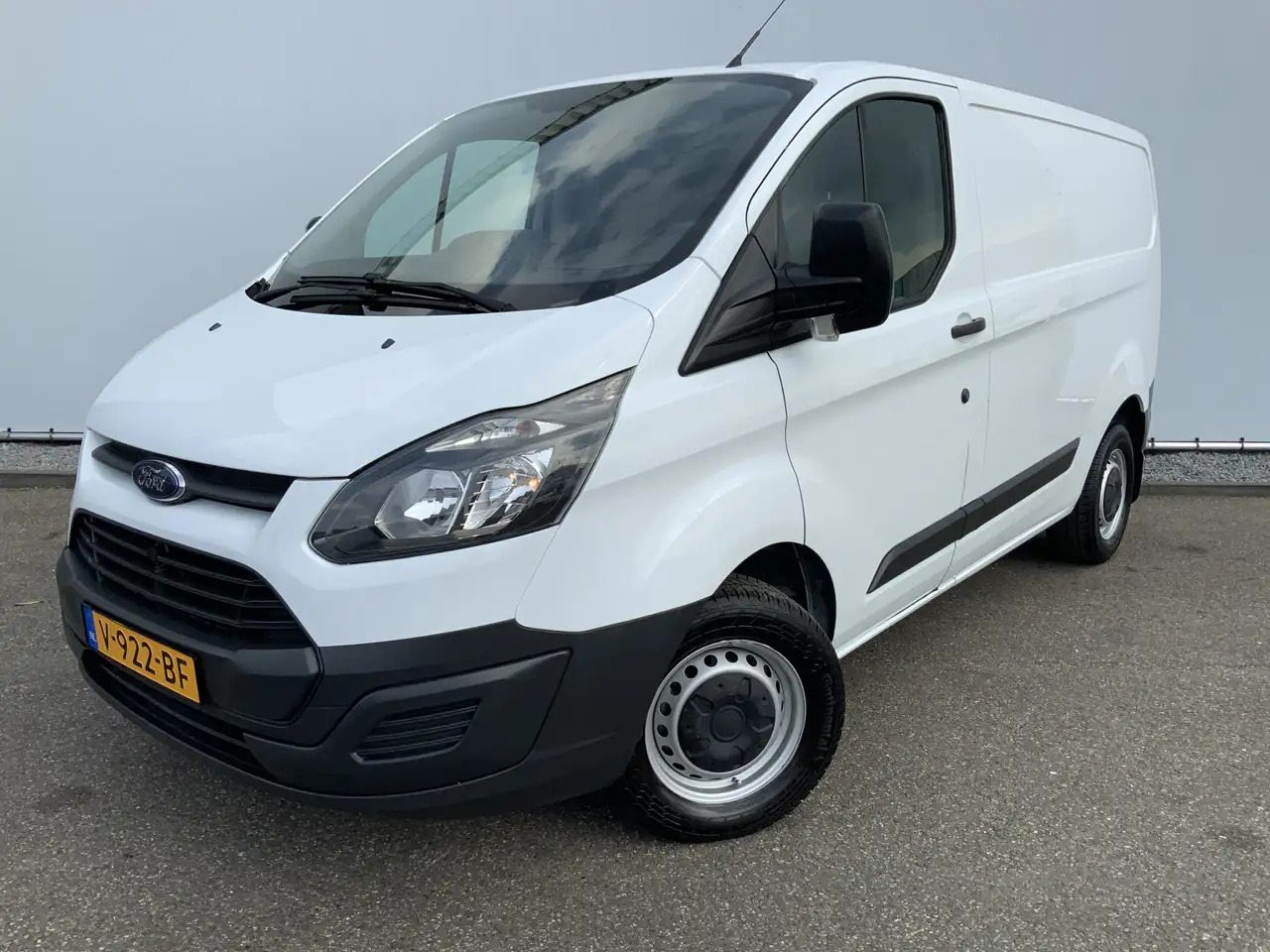 Ford Transit Custom 270 2.2 TDCI L1H1 Economy Edition Airco Cruise 3 Z - Furgão: foto 1 Ford Transit Custom 270 2.2 TDCI L1H1 Economy Edition Airco Cruise 3 Z - Furgão: foto 1