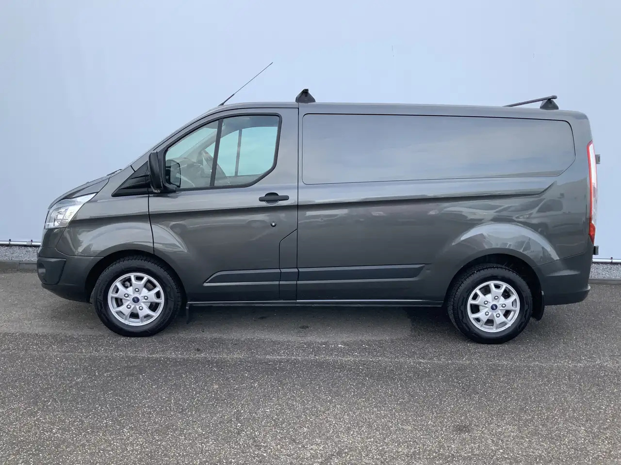 Ford Transit Custom 270 2.2 TDCI L1H1 Trend Airco Camera Cruise Dakdra - Furgão: foto 3 Ford Transit Custom 270 2.2 TDCI L1H1 Trend Airco Camera Cruise Dakdra - Furgão: foto 3