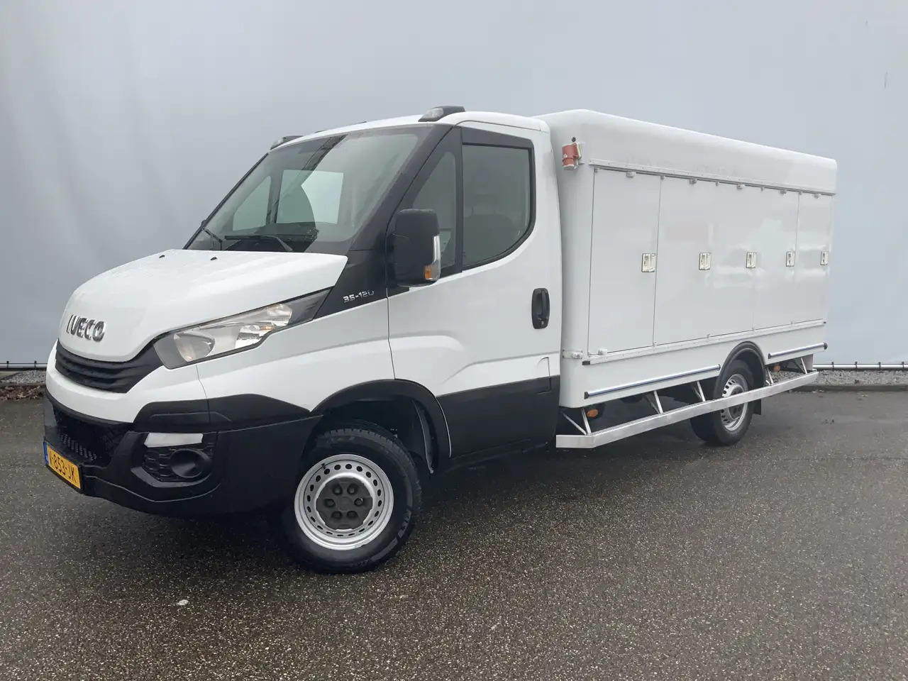 Iveco Daily 35S12 2.3 345 vries Auto 40 gr onder nul. 10 Deure - Carrinha frigorífica: foto 1 Iveco Daily 35S12 2.3 345 vries Auto 40 gr onder nul. 10 Deure - Carrinha frigorífica: foto 1