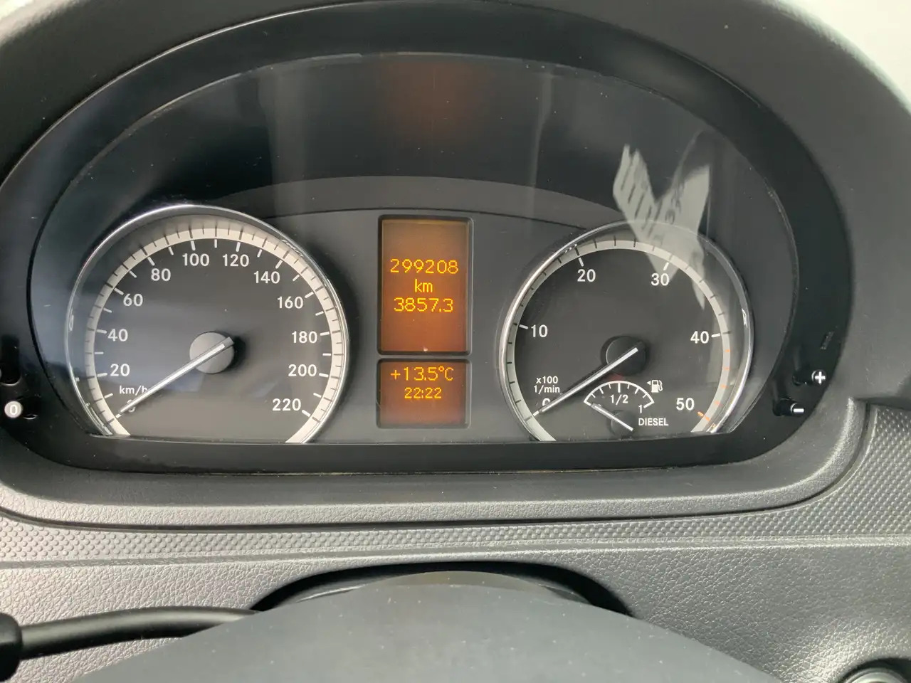 Mercedes-Benz Vito 110 CDI 320 Lang Airco Cruise Trekhaak 2000 kg Eur - Máquina de outro: foto 4 Mercedes-Benz Vito 110 CDI 320 Lang Airco Cruise Trekhaak 2000 kg Eur - Máquina de outro: foto 4