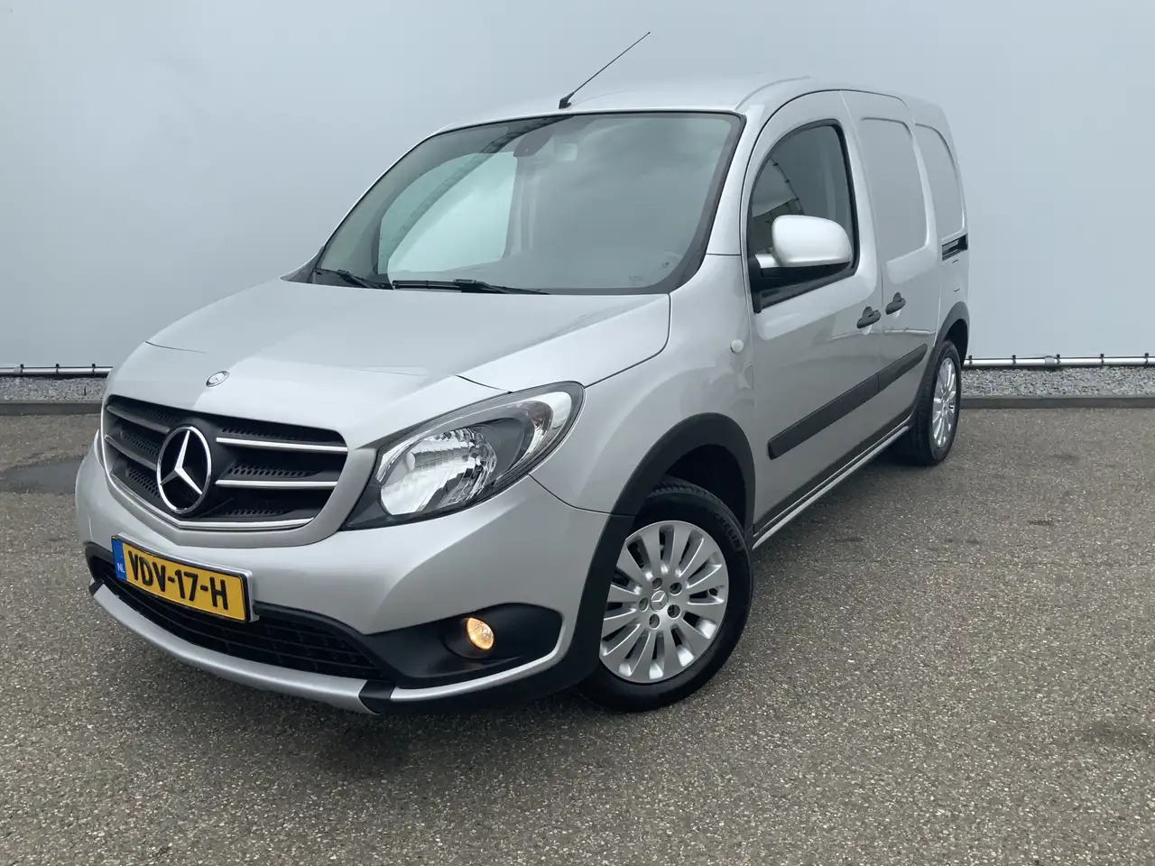 Mercedes-Benz Citan 109 CDI BlueEFFICIENCY Airco Dub Schuifdeur Cruise - Furgão, Carrinha cabine dupla: foto 1 Mercedes-Benz Citan 109 CDI BlueEFFICIENCY Airco Dub Schuifdeur Cruise - Furgão, Carrinha cabine dupla: foto 1