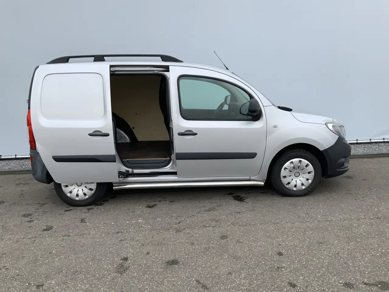 Furgão compacto Mercedes-Benz Citan 109 CDI BlueEFFICIENCY Business Ambition Airco Tre: foto 13