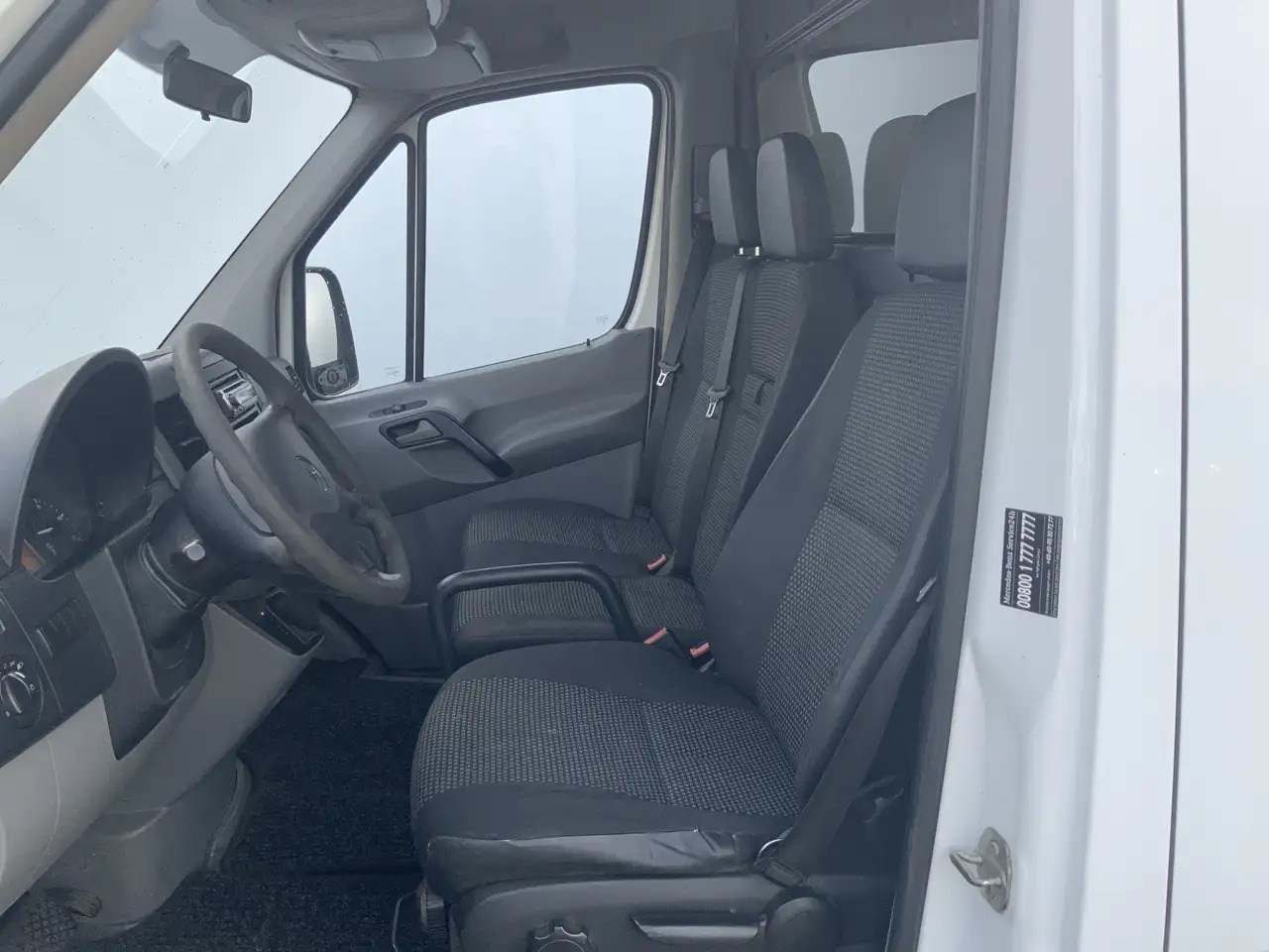 Mercedes-Benz Sprinter 211 2.2 CDI 366 L2 H1 Automaat 3 Zits Side Bar Tre - Furgão: foto 4 Mercedes-Benz Sprinter 211 2.2 CDI 366 L2 H1 Automaat 3 Zits Side Bar Tre - Furgão: foto 4