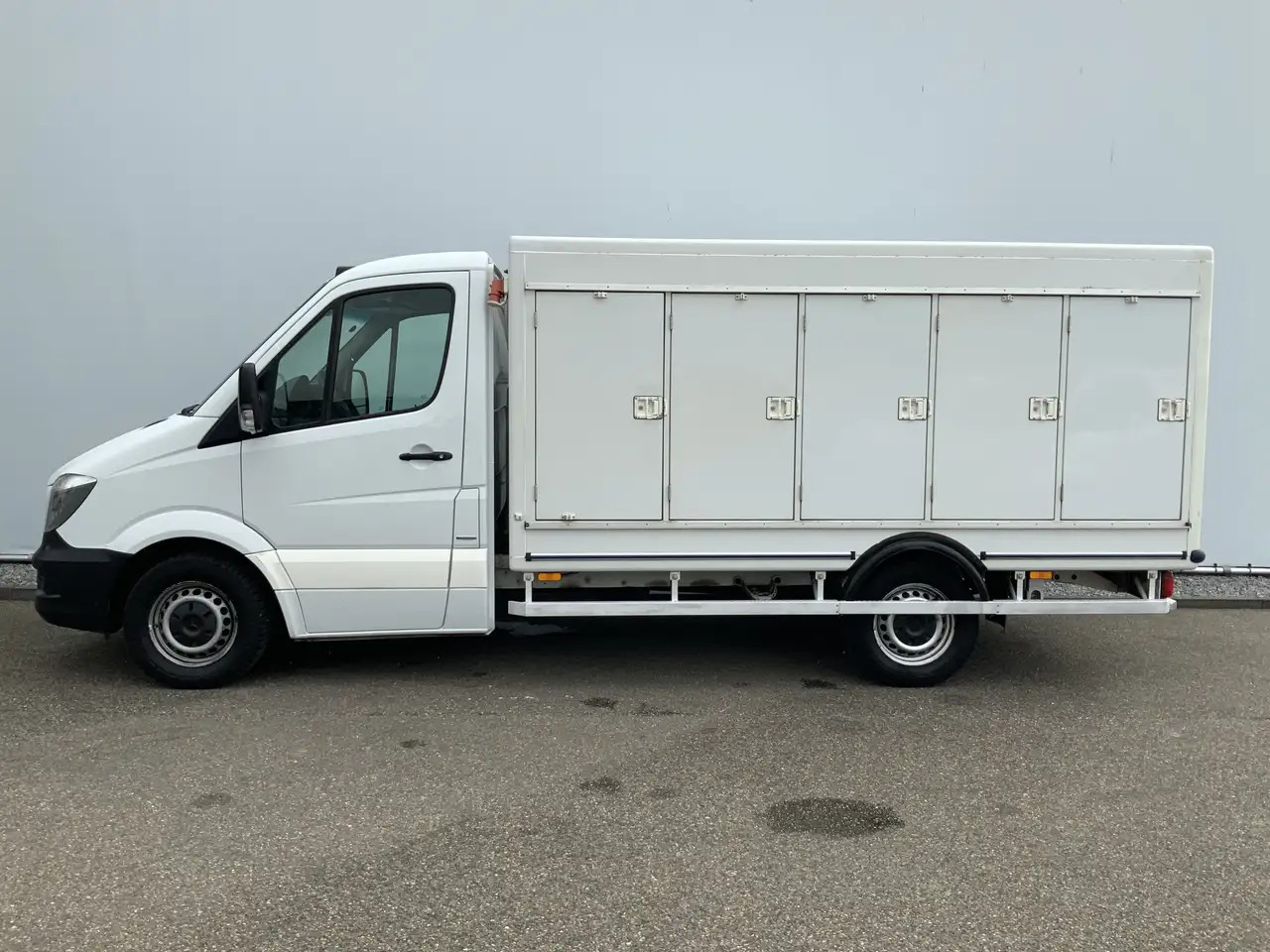 Mercedes-Benz Sprinter 311 2.2 CDI 366 40 gr _0 ijswagen 10 Deuren Euro 6 - Carrinha de contentor: foto 2 Mercedes-Benz Sprinter 311 2.2 CDI 366 40 gr _0 ijswagen 10 Deuren Euro 6 - Carrinha de contentor: foto 2