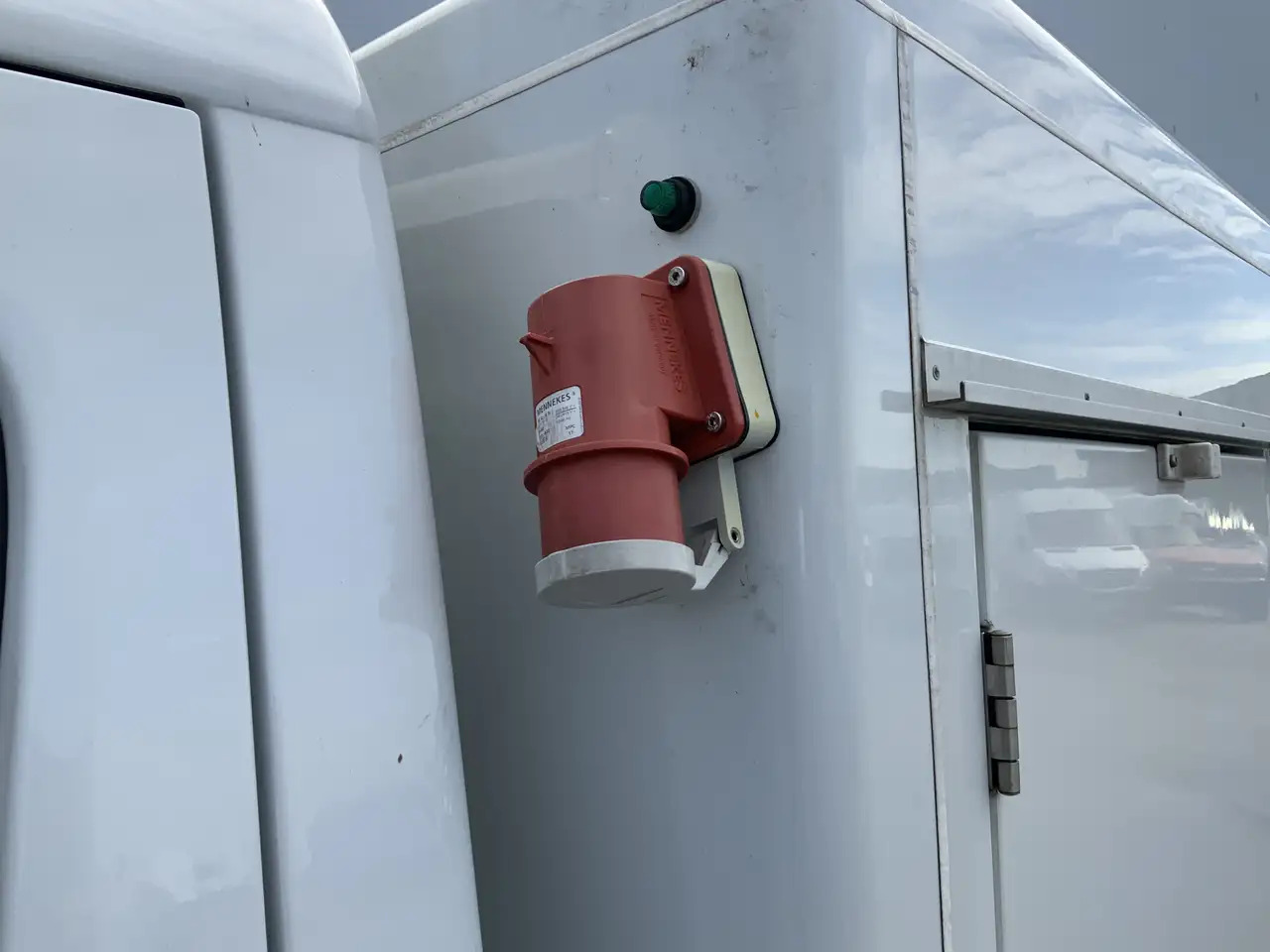 Mercedes-Benz Sprinter 311 2.2 CDI 366 ijsAuto - 40 C. Deuren 10 Euro 6 - Carrinha frigorífica: foto 2 Mercedes-Benz Sprinter 311 2.2 CDI 366 ijsAuto - 40 C. Deuren 10 Euro 6 - Carrinha frigorífica: foto 2