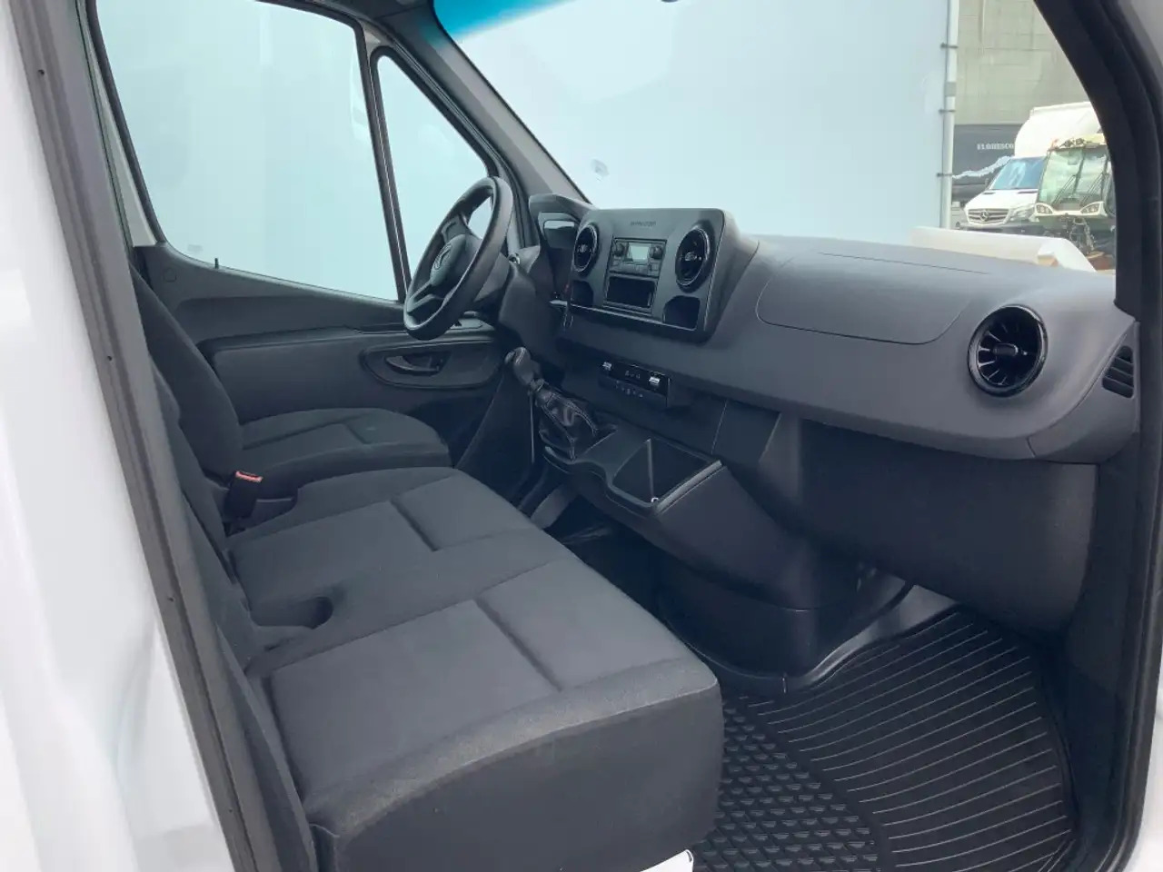 Mercedes-Benz Sprinter 314 2.2 CDI 366 L2H2 Airco 3 Zits Euro 6 - Furgão: foto 4 Mercedes-Benz Sprinter 314 2.2 CDI 366 L2H2 Airco 3 Zits Euro 6 - Furgão: foto 4