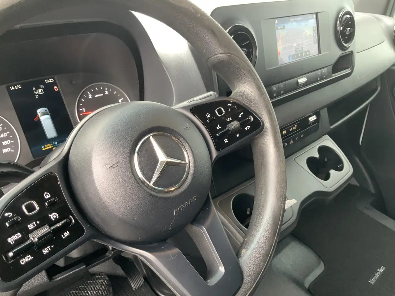 Mercedes-Benz Sprinter 314 2.2 CDI L1H1 Airco Cruise Navi Trekhaak 2000 k - Furgão: foto 5 Mercedes-Benz Sprinter 314 2.2 CDI L1H1 Airco Cruise Navi Trekhaak 2000 k - Furgão: foto 5