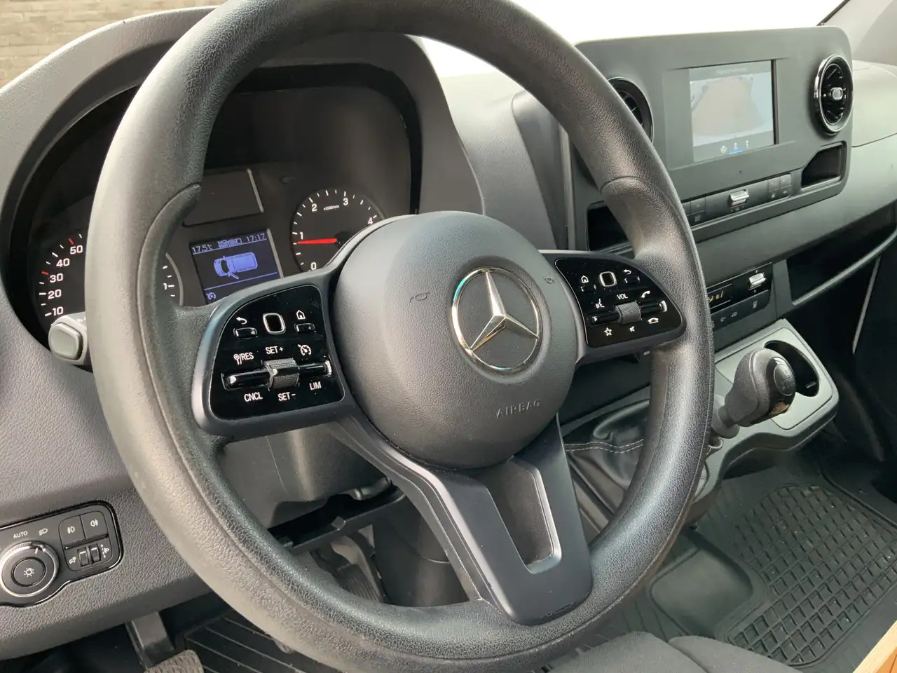 Mercedes-Benz Sprinter 316 2.2 CDI L2H2 Airco Cruise Camera Navi Trekhaak - Furgão: foto 5 Mercedes-Benz Sprinter 316 2.2 CDI L2H2 Airco Cruise Camera Navi Trekhaak - Furgão: foto 5