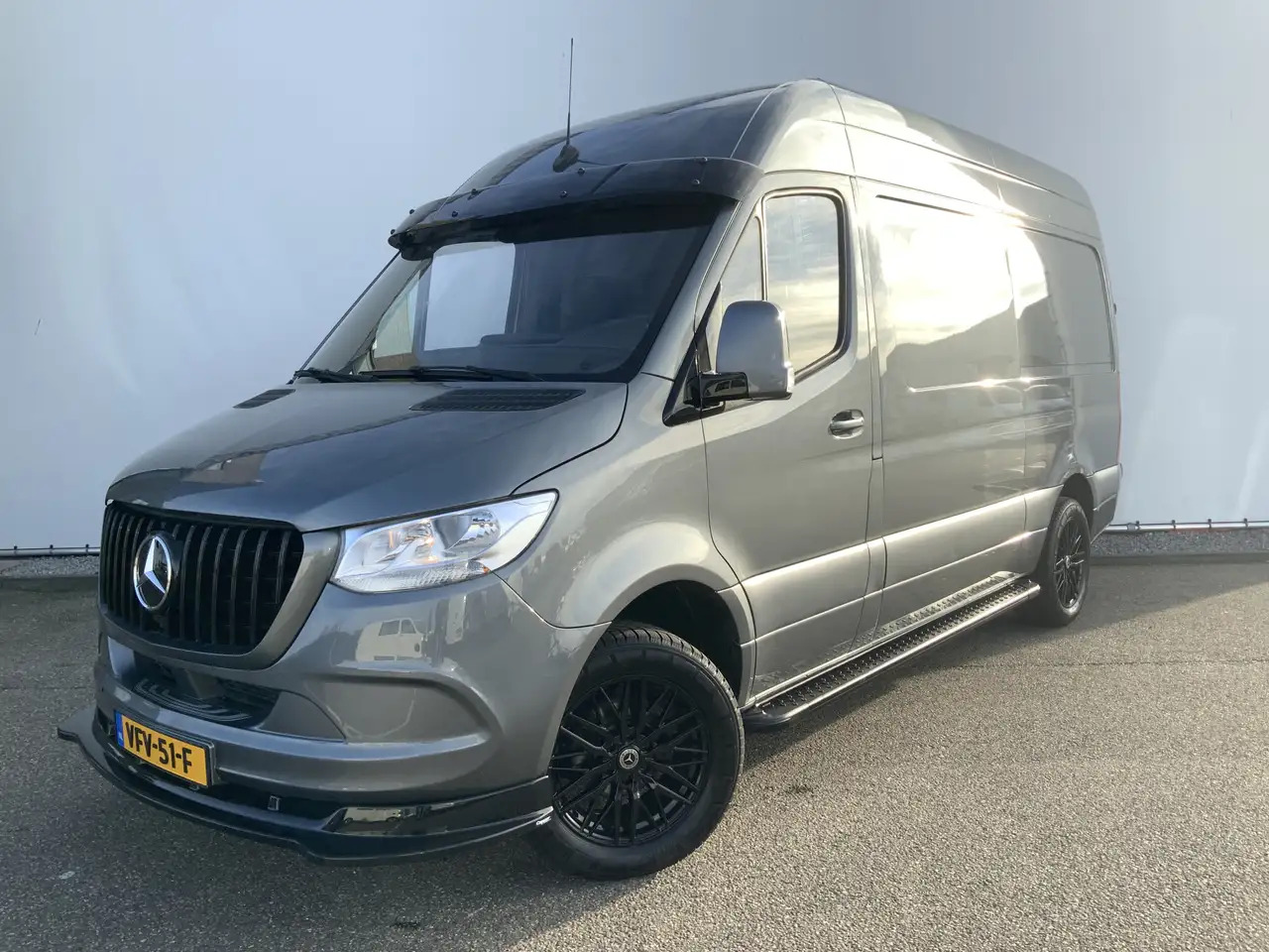 Mercedes-Benz Sprinter 319 3.0 cdi Autom.L2H2 Airco Cruise 3 Zits MBux 10 - Furgão: foto 1 Mercedes-Benz Sprinter 319 3.0 cdi Autom.L2H2 Airco Cruise 3 Zits MBux 10 - Furgão: foto 1