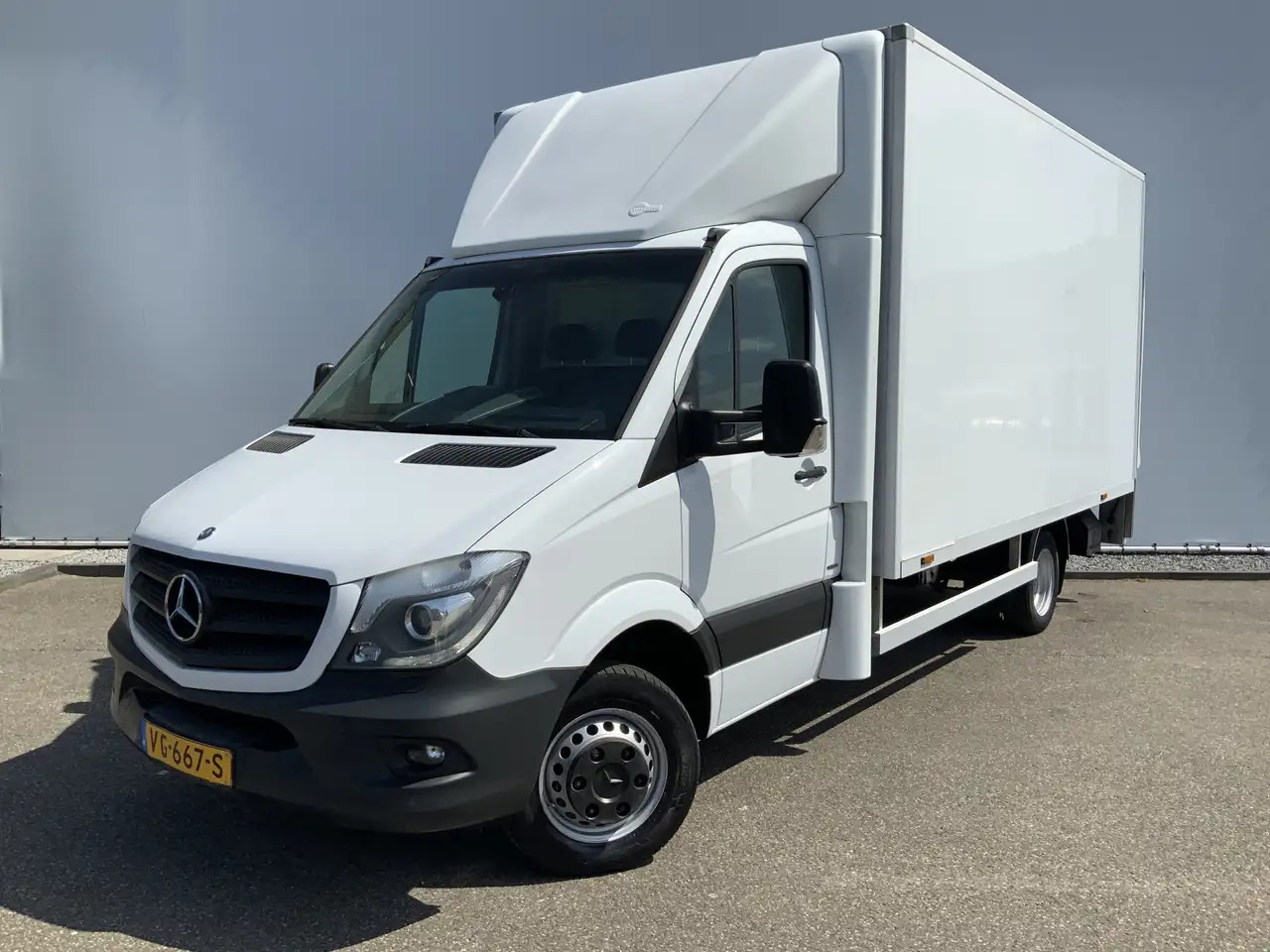 Mercedes-Benz Sprinter 519 3.0 CDI 432LAutomaat 6 Cilinder Meubelbak&Lift - Carrinha de contentor: foto 1 Mercedes-Benz Sprinter 519 3.0 CDI 432LAutomaat 6 Cilinder Meubelbak&Lift - Carrinha de contentor: foto 1