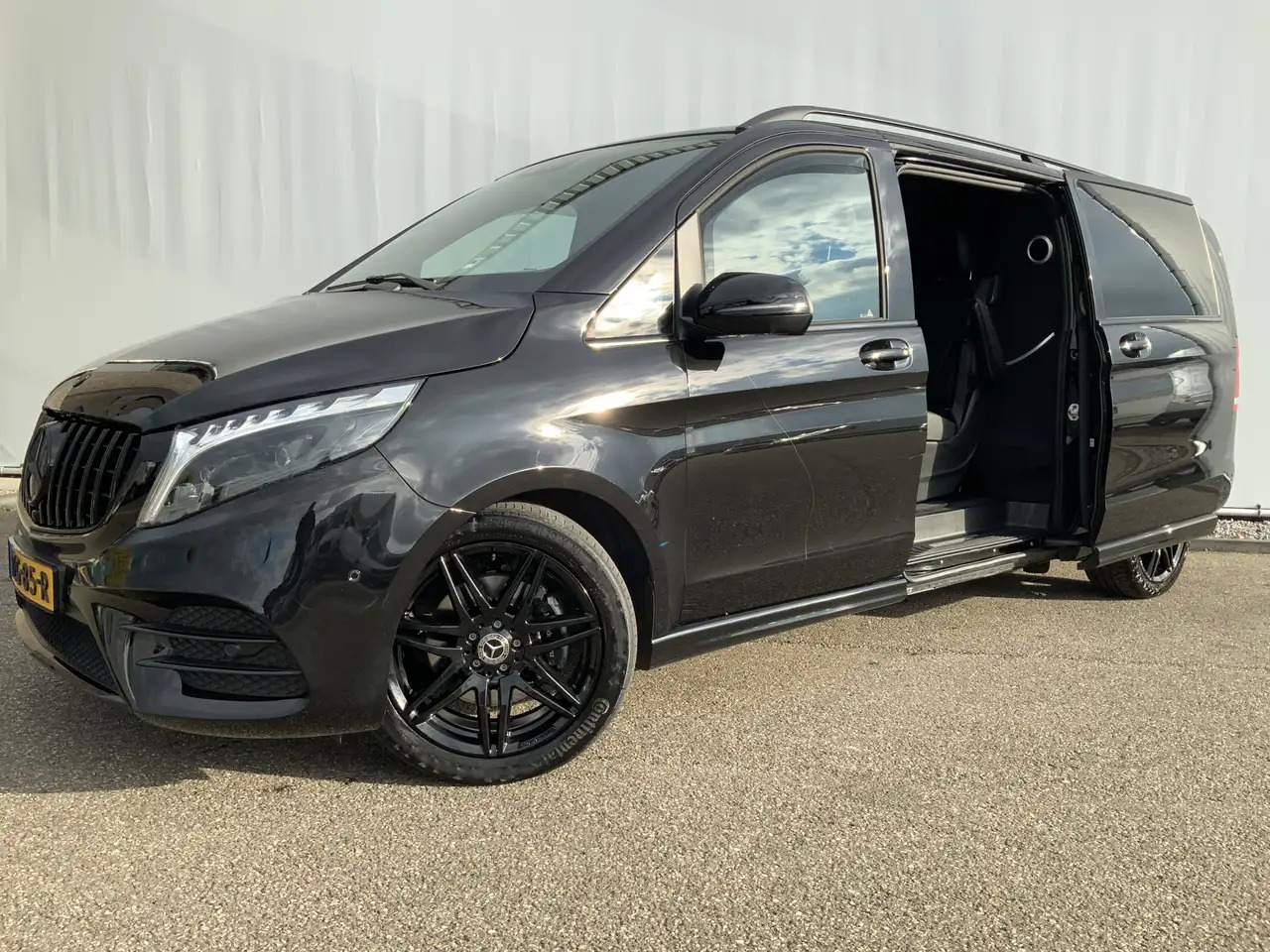 Mercedes-Benz V 300 300d Extra Lang Dub Cab Autom. Avantgarde Edition - Carrinha cabine dupla: foto 2 Mercedes-Benz V 300 300d Extra Lang Dub Cab Autom. Avantgarde Edition - Carrinha cabine dupla: foto 2