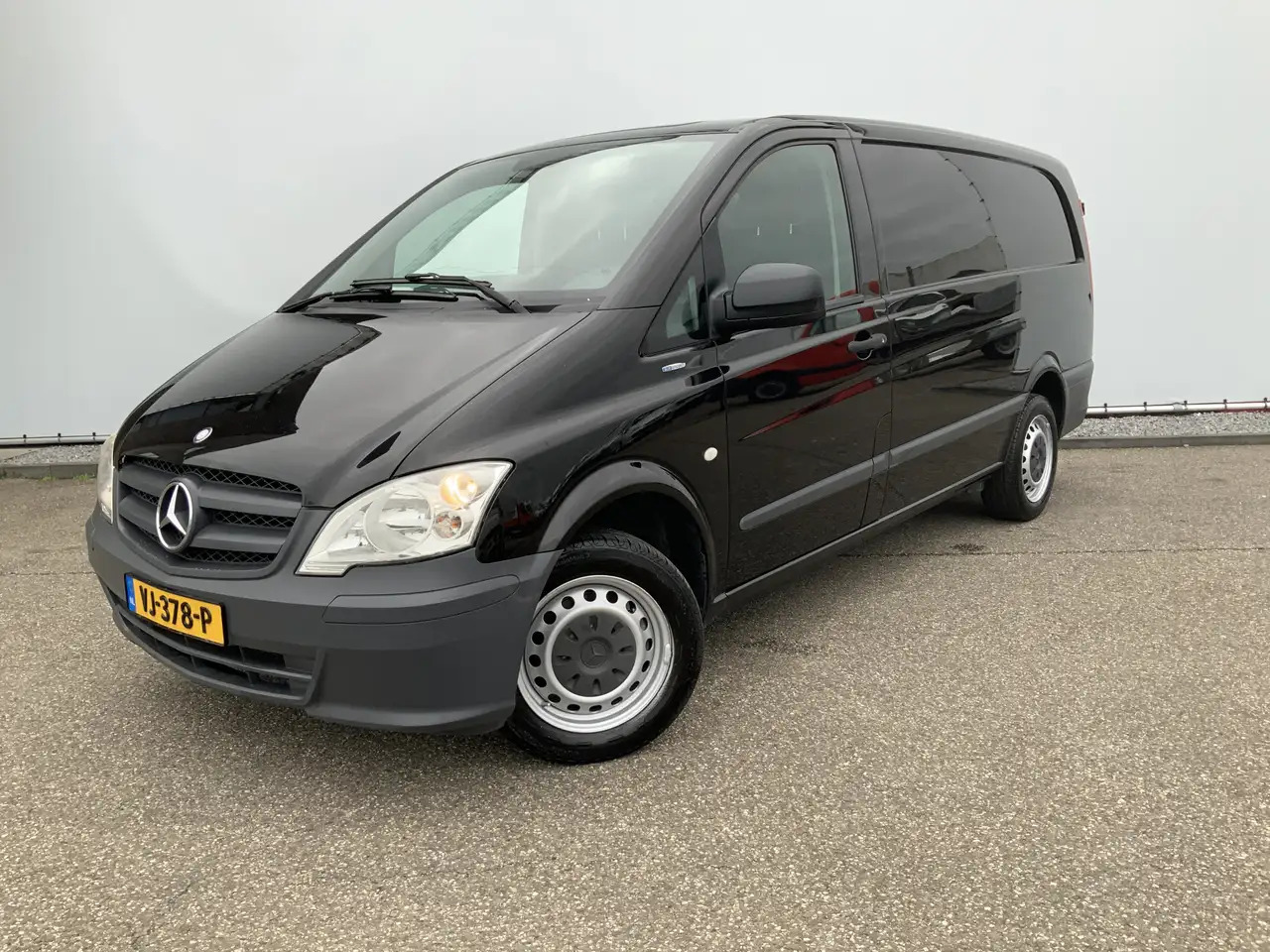 Mercedes-Benz Vito 110 CDI 320 Lang Airco Cruise Trekhaak 2000 kg Eur - Furgão: foto 1 Mercedes-Benz Vito 110 CDI 320 Lang Airco Cruise Trekhaak 2000 kg Eur - Furgão: foto 1