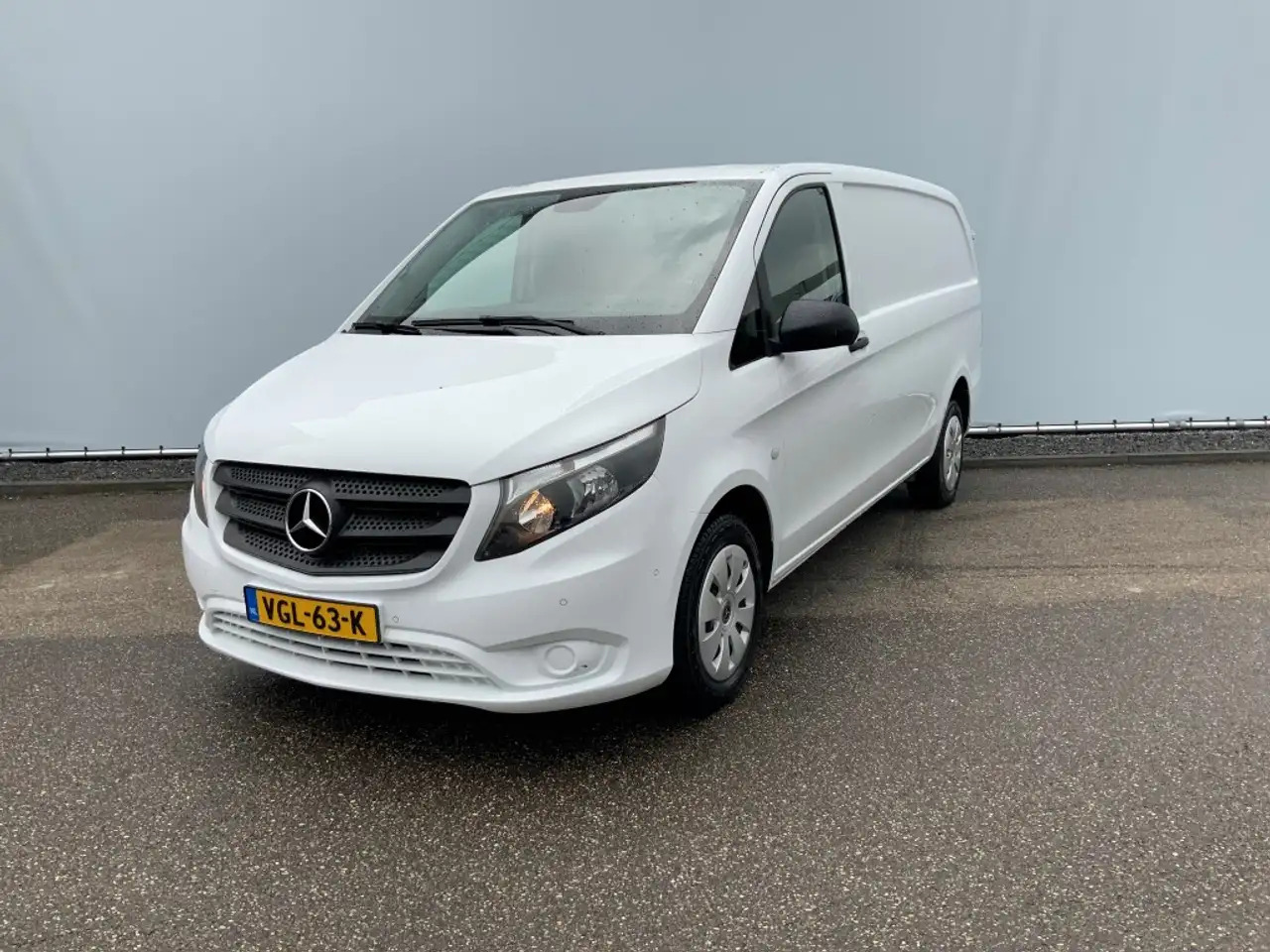 Mercedes-Benz Vito 110 CDI L2 Airco Cruise 2 Zits Euro 6 - Furgão compacto: foto 2 Mercedes-Benz Vito 110 CDI L2 Airco Cruise 2 Zits Euro 6 - Furgão compacto: foto 2