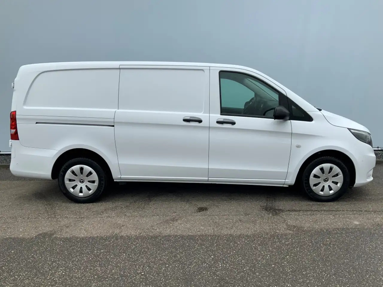 Mercedes-Benz Vito 110 CDI L2 Airco Cruise 2 Zits Euro 6 - Furgão: foto 4 Mercedes-Benz Vito 110 CDI L2 Airco Cruise 2 Zits Euro 6 - Furgão: foto 4