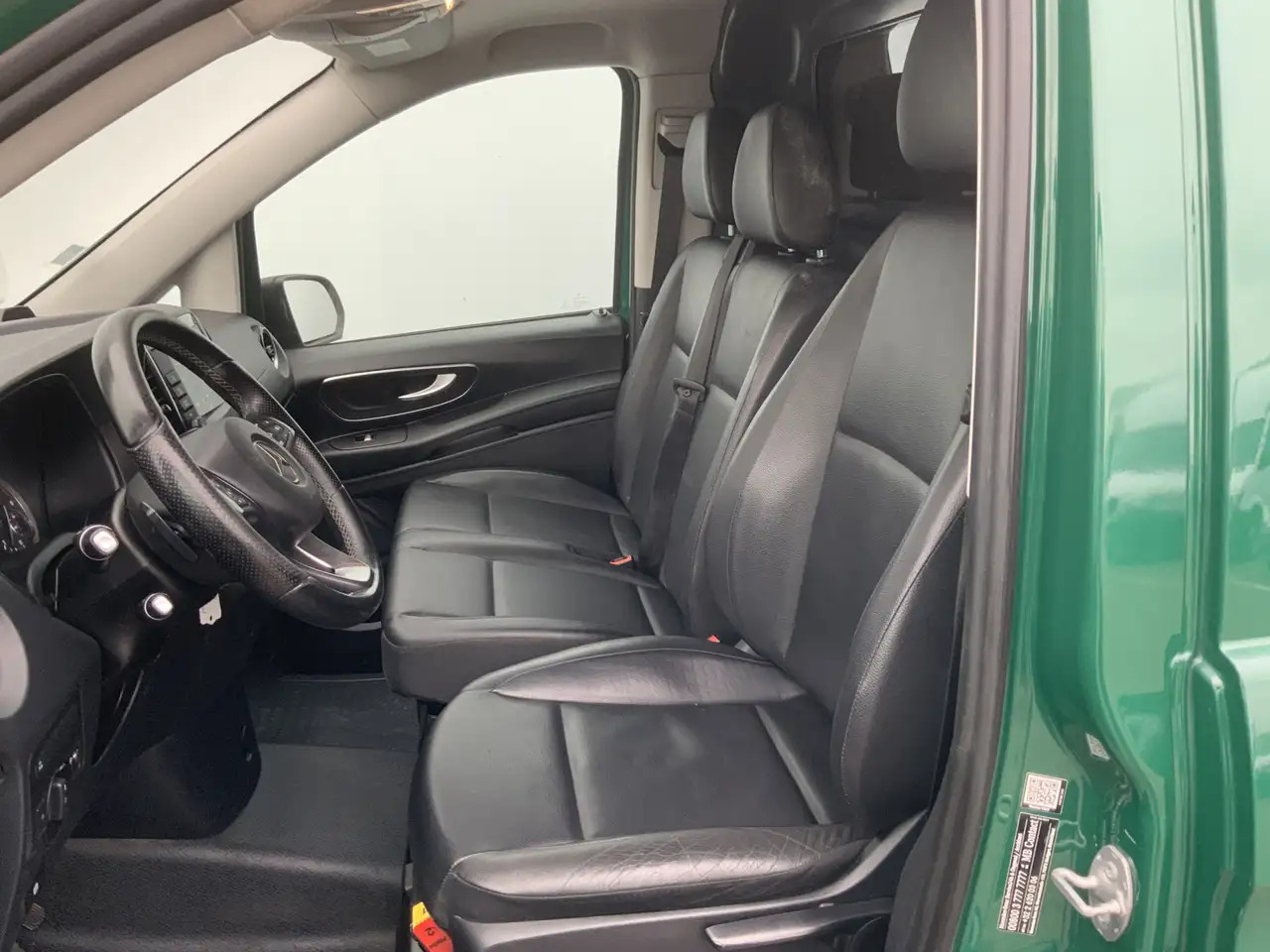 Mercedes-Benz Vito 114 CDI Extra Lang Automaat Airco Cruise Navi Came - Furgão: foto 5 Mercedes-Benz Vito 114 CDI Extra Lang Automaat Airco Cruise Navi Came - Furgão: foto 5