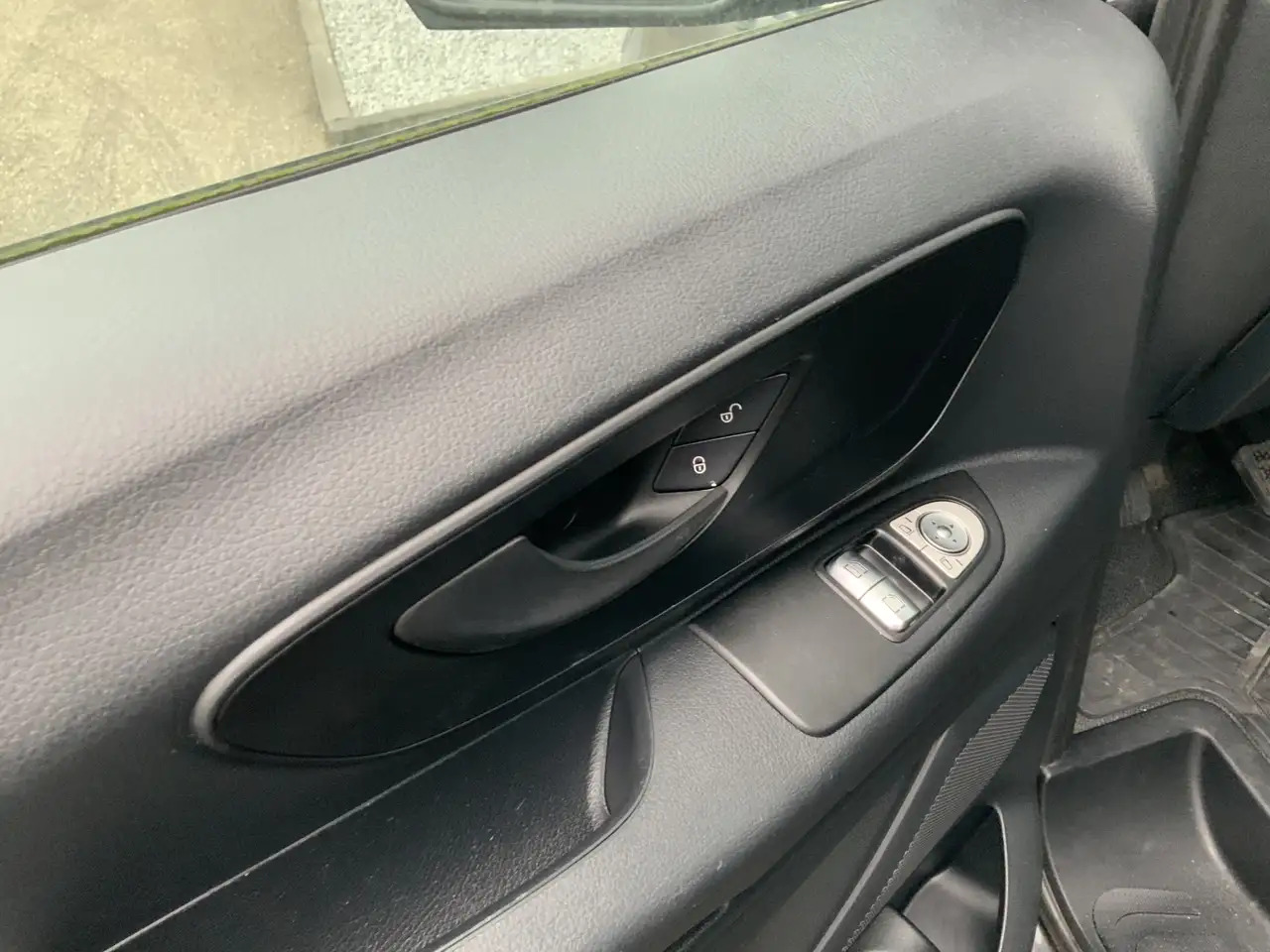 Mercedes-Benz Vito 114 CDI Lang L2 H1 3 Zits Airco Cruise Euro 5 - Furgão compacto: foto 5 Mercedes-Benz Vito 114 CDI Lang L2 H1 3 Zits Airco Cruise Euro 5 - Furgão compacto: foto 5