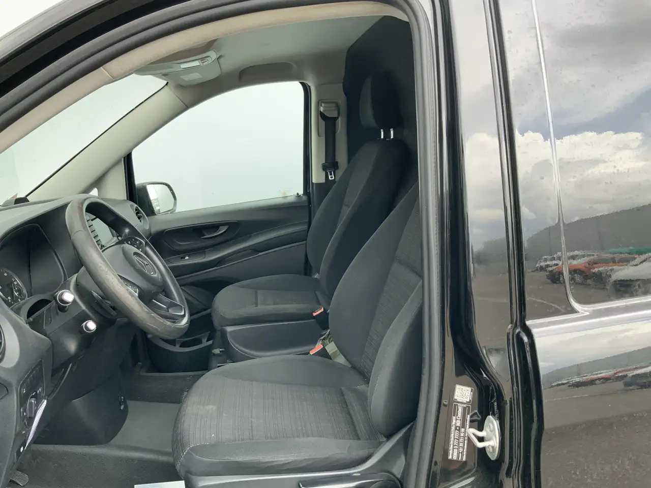 Mercedes-Benz Vito 116 CDI Lang Airco Cruise Camera Navi Side Bar Tre - Furgão compacto: foto 5 Mercedes-Benz Vito 116 CDI Lang Airco Cruise Camera Navi Side Bar Tre - Furgão compacto: foto 5