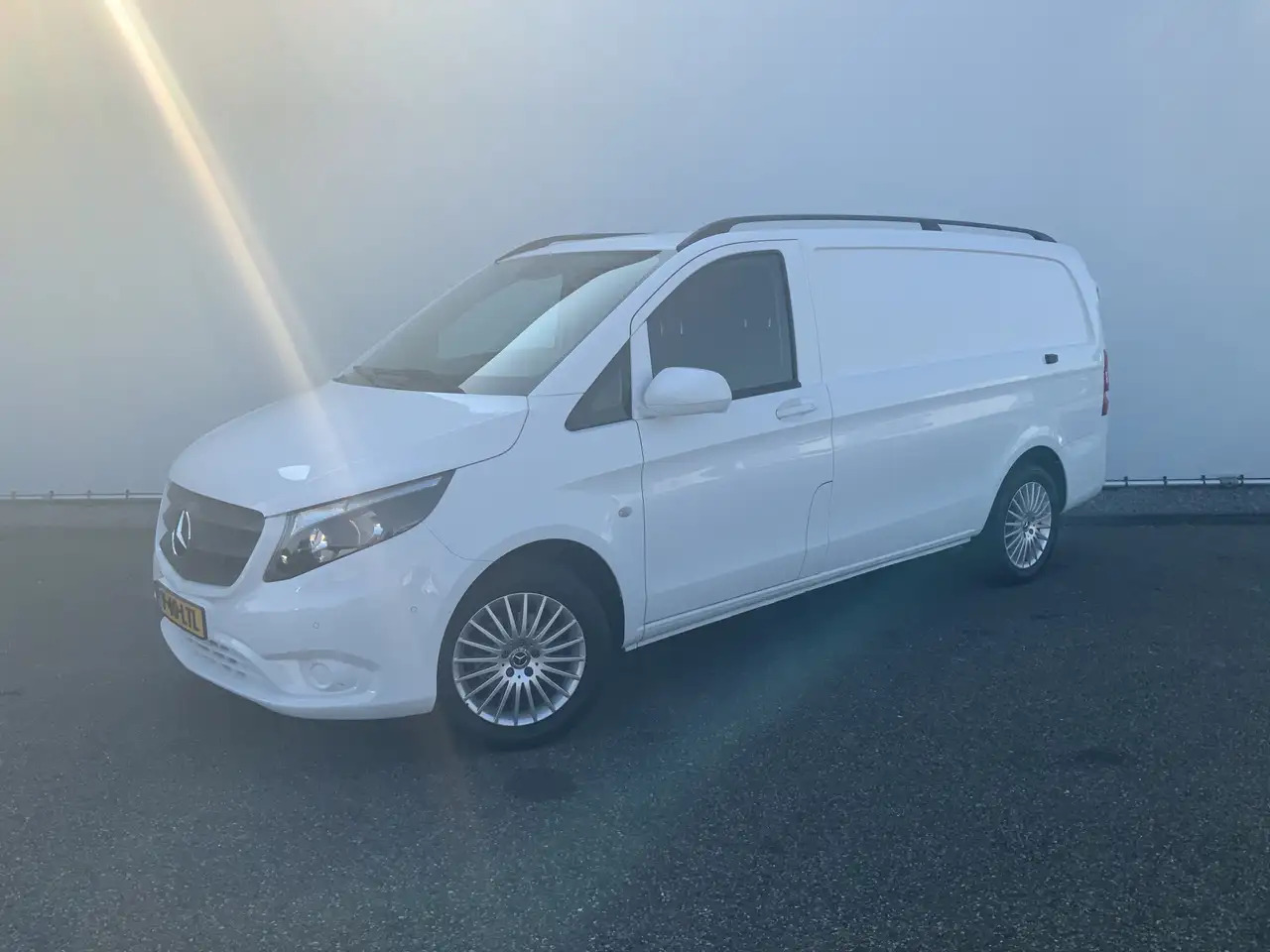 Mercedes-Benz Vito 116 CDI Lang Airco Cruise Navi 3 Zits Alu Velg Tre - Furgão: foto 1 Mercedes-Benz Vito 116 CDI Lang Airco Cruise Navi 3 Zits Alu Velg Tre - Furgão: foto 1
