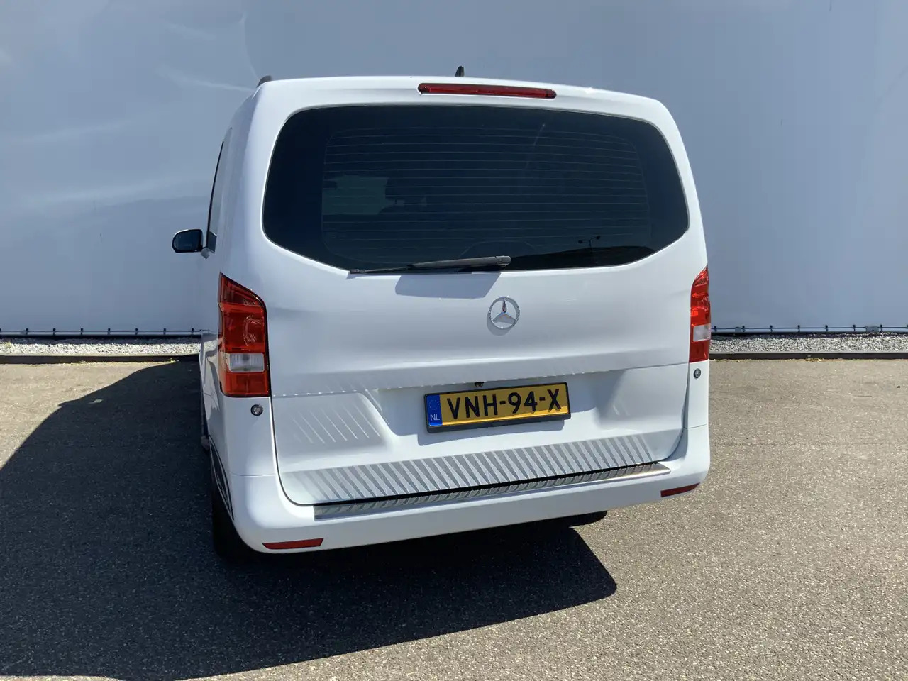 Mercedes-Benz Vito Tourer XL 114 CDI Autom. Airco Cruise Camera Alu V - Furgão: foto 2 Mercedes-Benz Vito Tourer XL 114 CDI Autom. Airco Cruise Camera Alu V - Furgão: foto 2