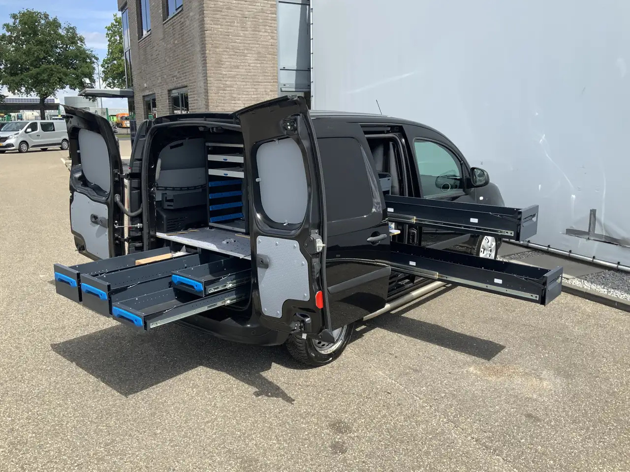 Renault Kangoo 1.5 dCi 90 Energy Comfort Plus .Sortimo Kasten Com - Furgão compacto: foto 4 Renault Kangoo 1.5 dCi 90 Energy Comfort Plus .Sortimo Kasten Com - Furgão compacto: foto 4