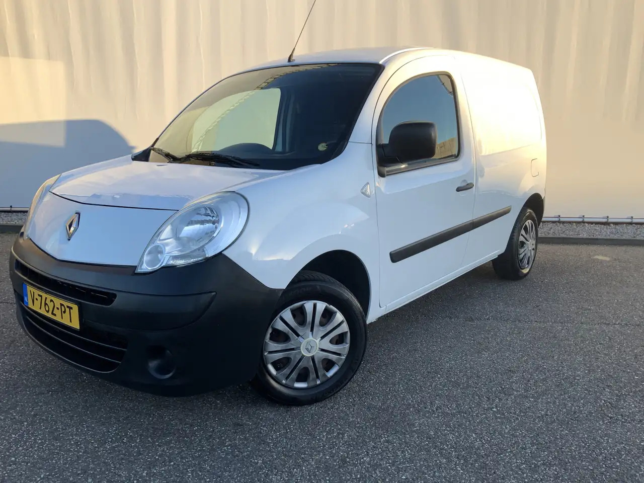 Renault Kangoo Express 1.5 dCi 70 Express Comfort Airco Trekhaak - Furgão compacto: foto 1 Renault Kangoo Express 1.5 dCi 70 Express Comfort Airco Trekhaak - Furgão compacto: foto 1