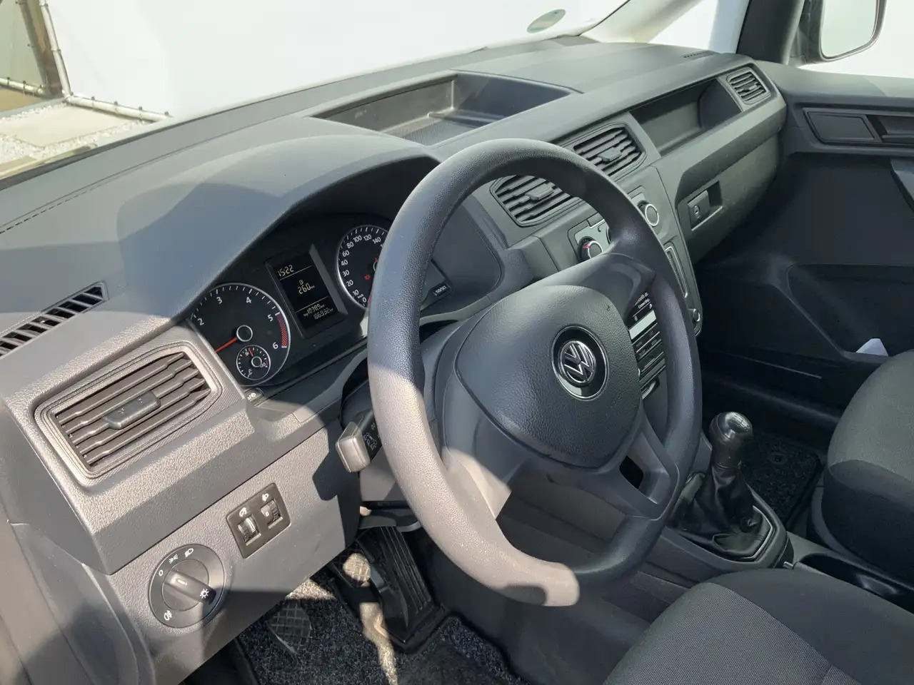Volkswagen Caddy 2.0 TDI L1H1 BMT Economy (nog niet klaar ) - Furgão compacto: foto 5 Volkswagen Caddy 2.0 TDI L1H1 BMT Economy (nog niet klaar ) - Furgão compacto: foto 5