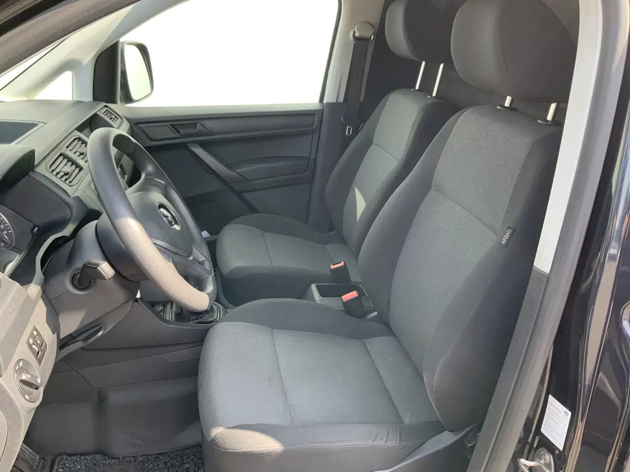 Volkswagen Caddy 2.0 TDI L1H1 BMT Economy (nog niet klaar ) - Furgão compacto: foto 4 Volkswagen Caddy 2.0 TDI L1H1 BMT Economy (nog niet klaar ) - Furgão compacto: foto 4