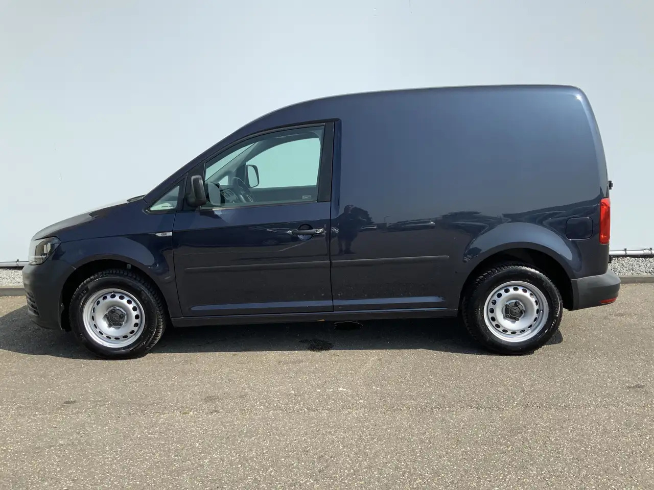 Volkswagen Caddy 2.0 TDI L1H1 BMT Economy (nog niet klaar ) - Furgão compacto: foto 3 Volkswagen Caddy 2.0 TDI L1H1 BMT Economy (nog niet klaar ) - Furgão compacto: foto 3