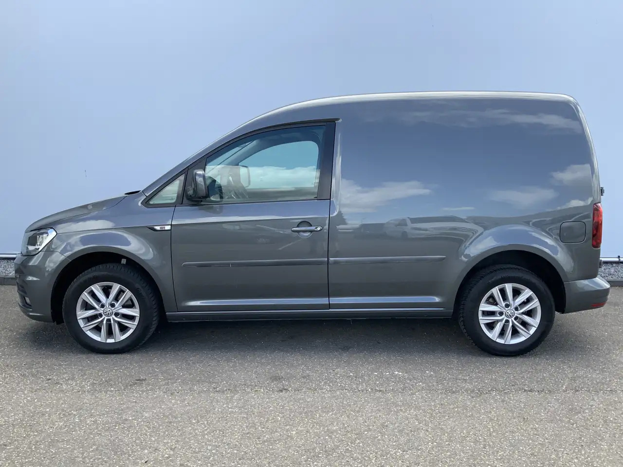 Volkswagen Caddy 2.0 TDI L1H1 BMT Highline Automaat Cruise Navi Alu - Furgão compacto: foto 3 Volkswagen Caddy 2.0 TDI L1H1 BMT Highline Automaat Cruise Navi Alu - Furgão compacto: foto 3