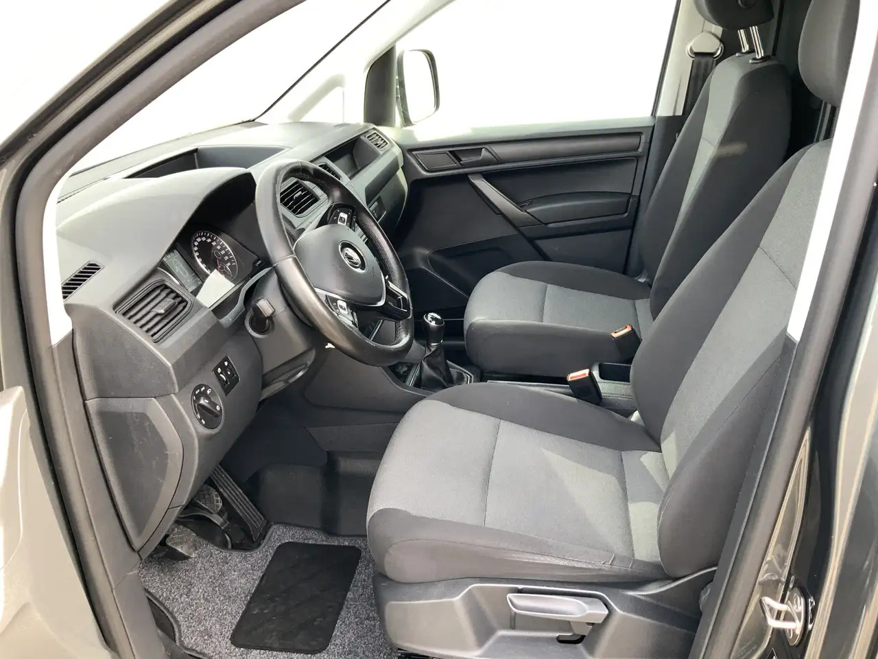 Volkswagen Caddy 2.0 TDI L2H1 BMT Maxi Exclusive Edtion Airco Navi - Furgão compacto: foto 4 Volkswagen Caddy 2.0 TDI L2H1 BMT Maxi Exclusive Edtion Airco Navi - Furgão compacto: foto 4