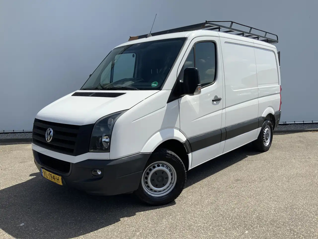 Volkswagen Crafter 35 2.0 TDI L1H1 Airco Cruise 3 Zits Trekhaak 2000 - Furgão: foto 1 Volkswagen Crafter 35 2.0 TDI L1H1 Airco Cruise 3 Zits Trekhaak 2000 - Furgão: foto 1