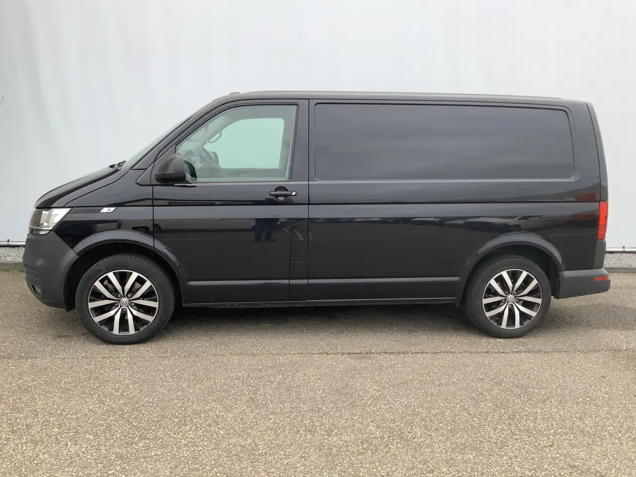 Volkswagen T6.1 Transporter 2.0 TDI L1H1 26 - Furgão: foto 3 Volkswagen T6.1 Transporter 2.0 TDI L1H1 26 - Furgão: foto 3