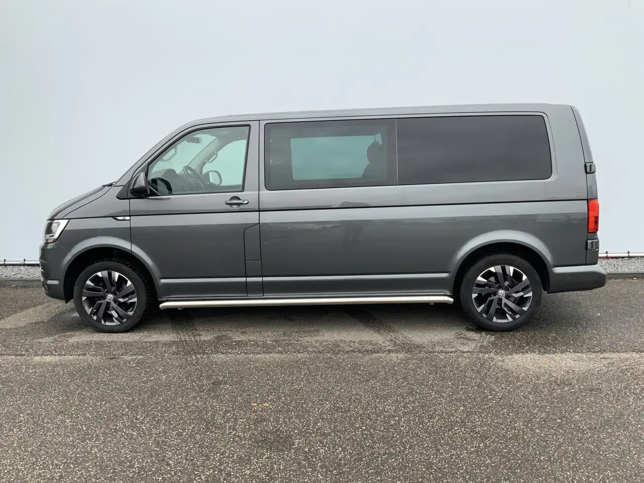 Volkswagen T6 Transporter 2.0 TDI L2H1 Highline Automaat Dub Cab Airco Cruis - Carrinha cabine dupla: foto 3 Volkswagen T6 Transporter 2.0 TDI L2H1 Highline Automaat Dub Cab Airco Cruis - Carrinha cabine dupla: foto 3