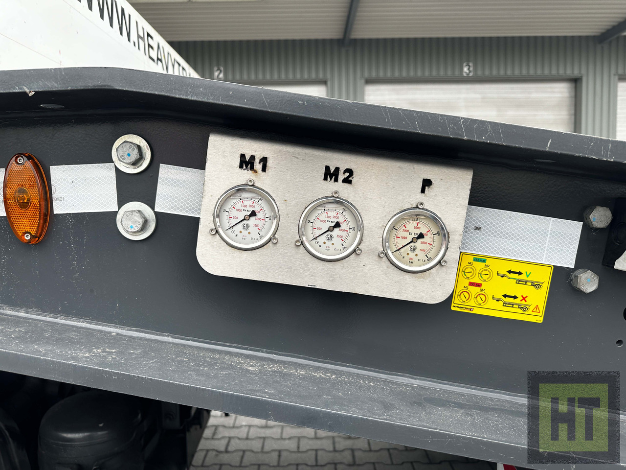 Faymonville 5-Achs-Tele-Semi-Halbachsen-Twinaxle-hydr Rampen - Semi-reboque baixa: foto 3 Faymonville 5-Achs-Tele-Semi-Halbachsen-Twinaxle-hydr Rampen - Semi-reboque baixa: foto 3