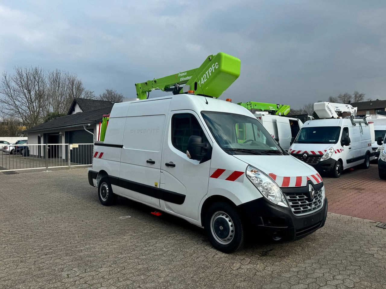 Renault Master Steiger France Elévateur 142 TPFc - Caminhão com plataforma aérea: foto 3 Renault Master Steiger France Elévateur 142 TPFc - Caminhão com plataforma aérea: foto 3