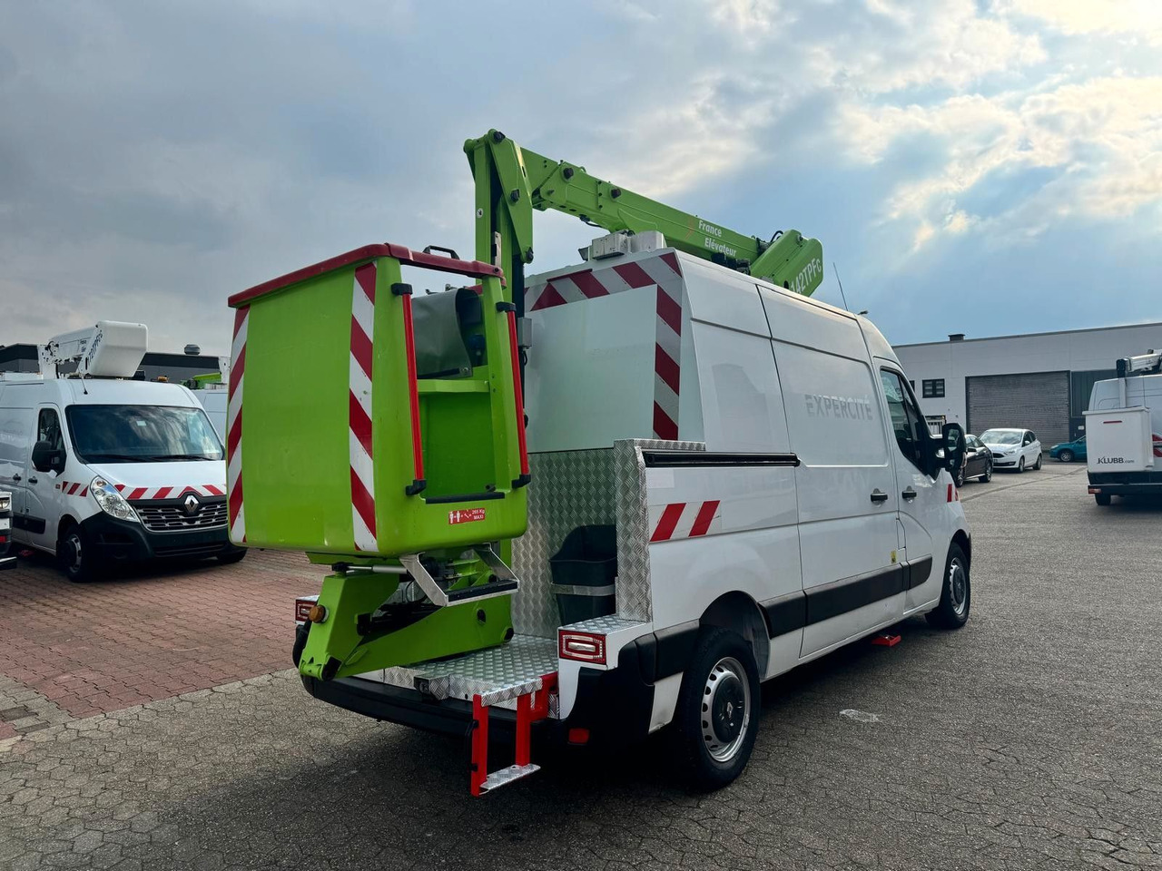 Renault Master Steiger France Elévateur 142 TPFc - Caminhão com plataforma aérea: foto 4 Renault Master Steiger France Elévateur 142 TPFc - Caminhão com plataforma aérea: foto 4