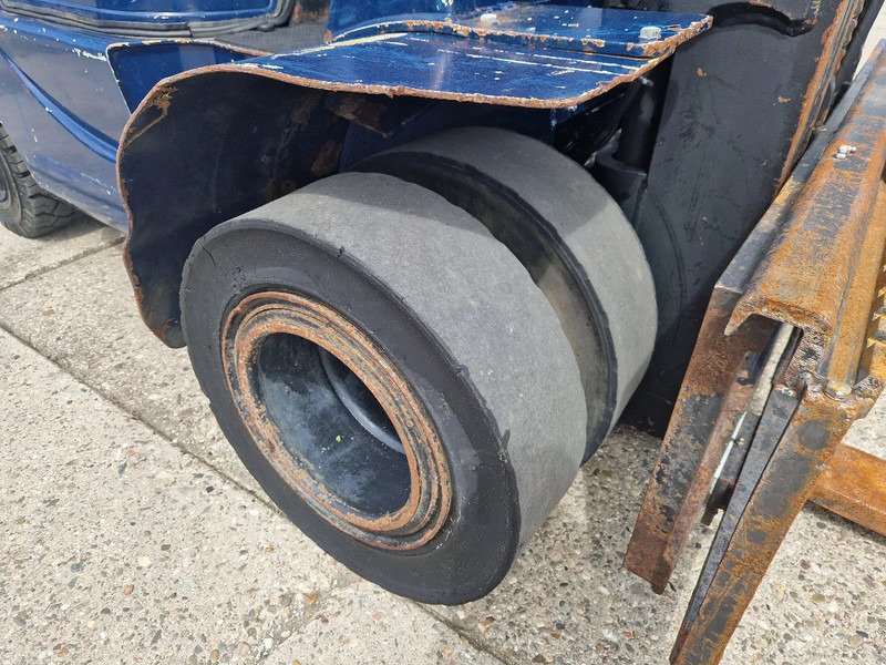 Locação financeira de Caterpillar DP25K met breed vorkenbord Caterpillar DP25K met breed vorkenbord: foto 12