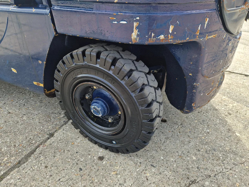 Locação financeira de Caterpillar DP25K met breed vorkenbord Caterpillar DP25K met breed vorkenbord: foto 13