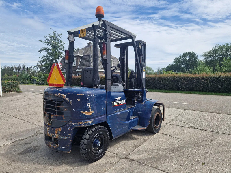 Caterpillar DP25K met breed vorkenbord - Empilhador a diesel: foto 4 Caterpillar DP25K met breed vorkenbord - Empilhador a diesel: foto 4